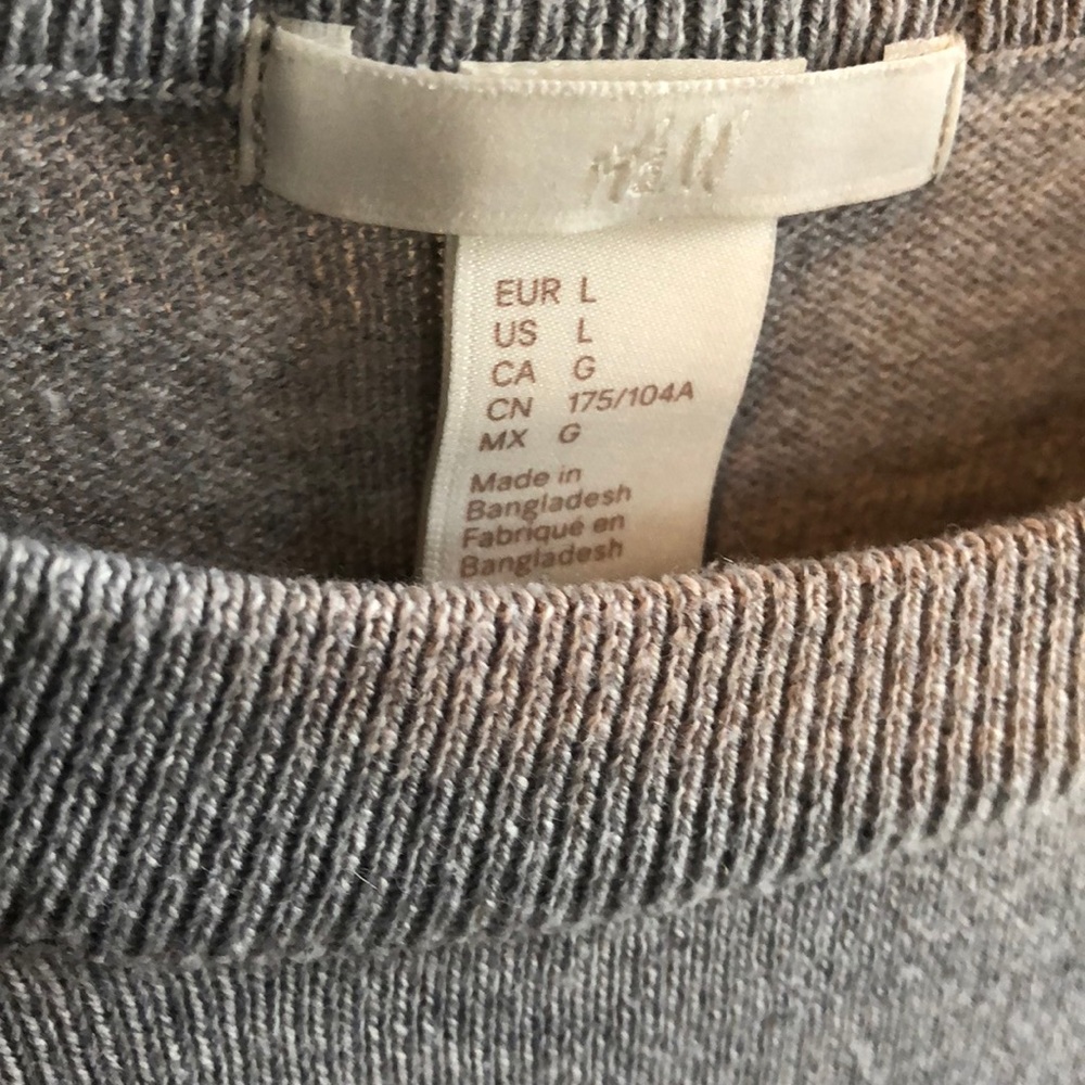 H&M top! - Picture 3 of 3